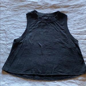 Lululemon crop muscle tank